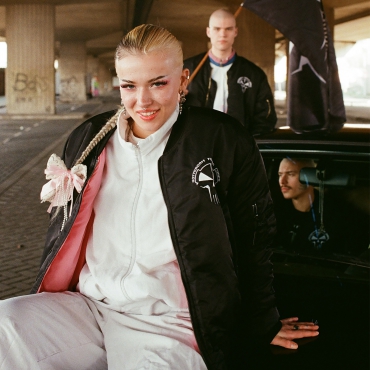 RTC REVERSIBLE BOMBER JACKET BLACK / PINK
